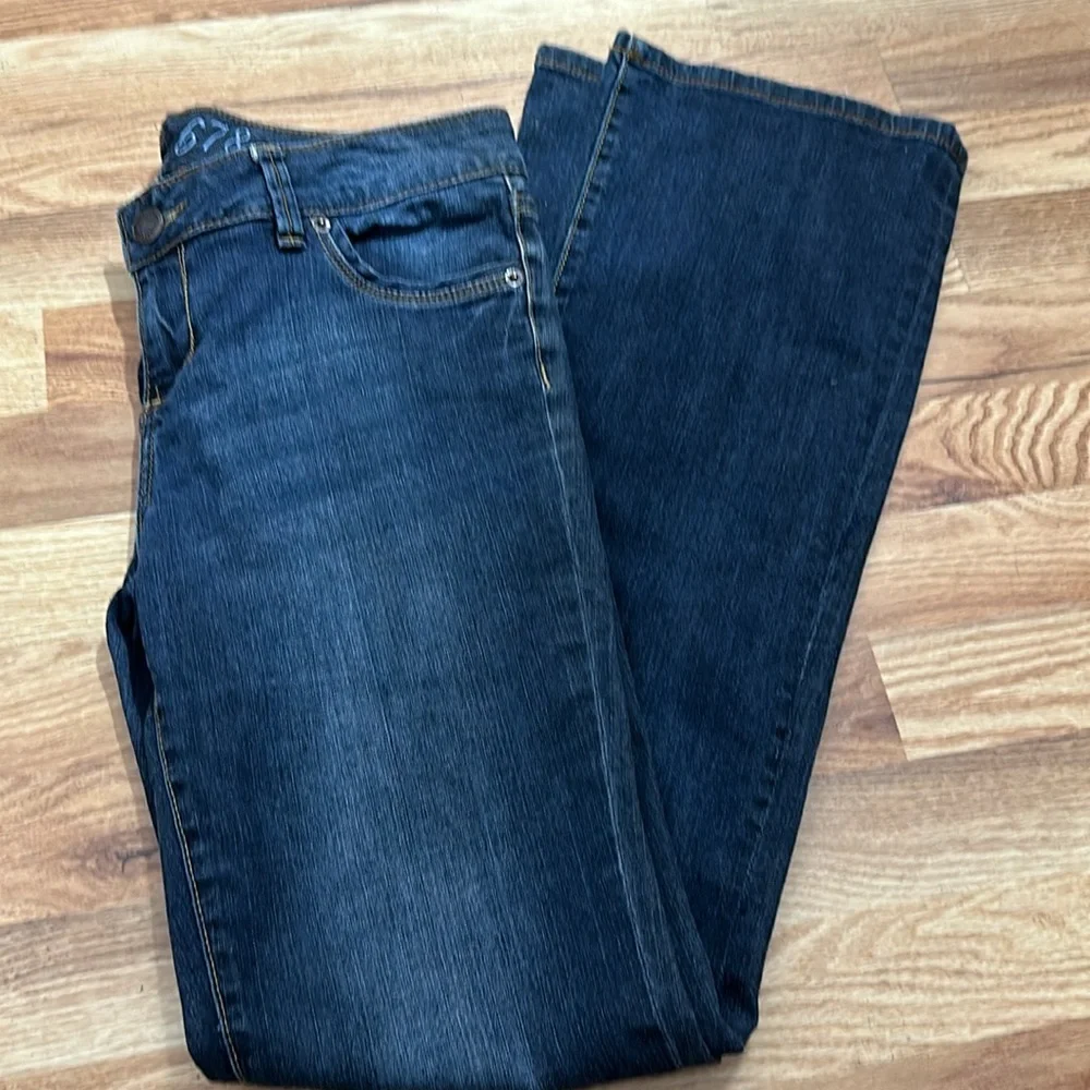 Limited 678 boot cut jeans size 8L